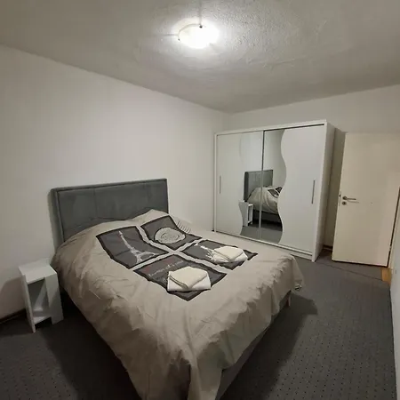 Razan Apartment *